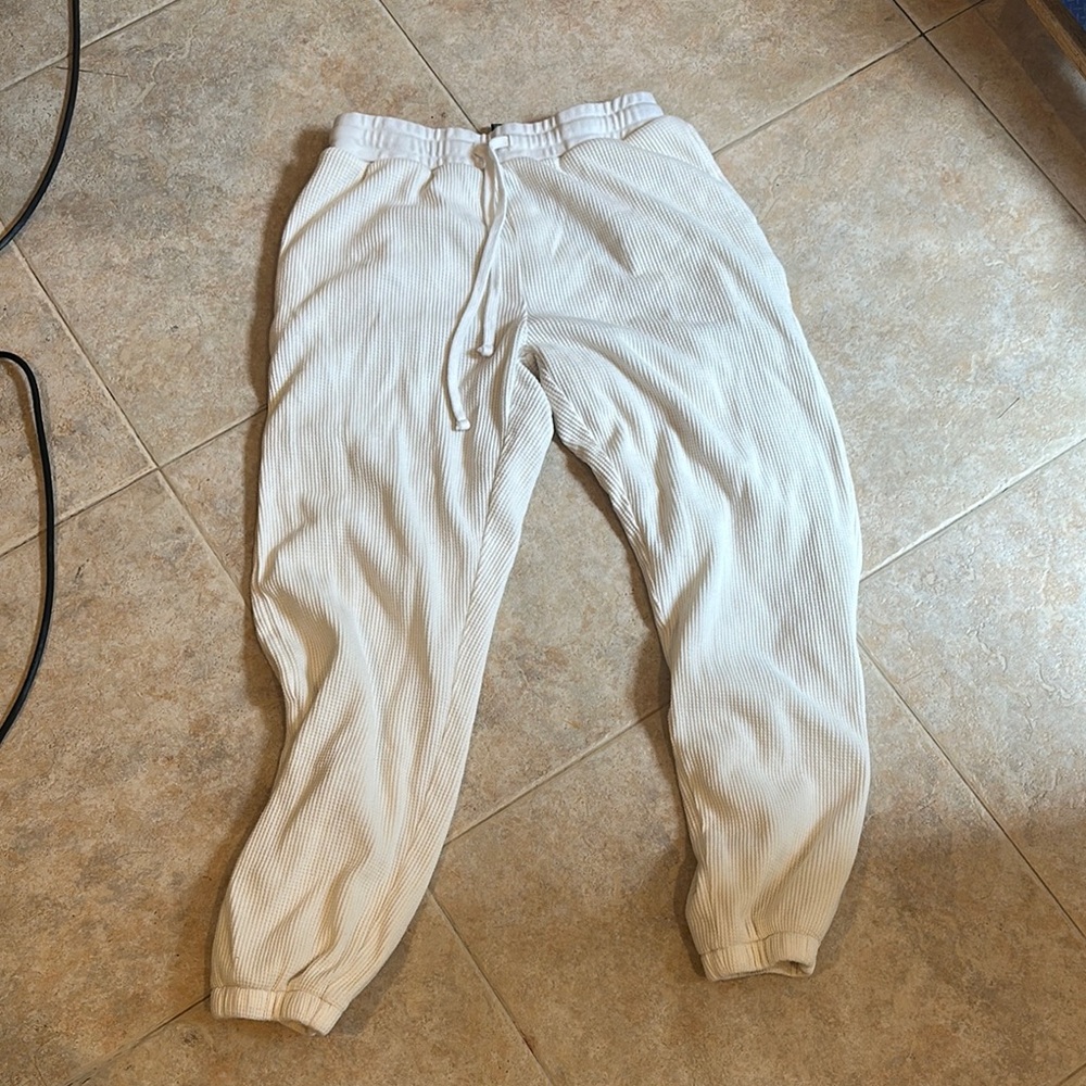 Forever 21 White Jogger Sweatpants with Elastic Waistband